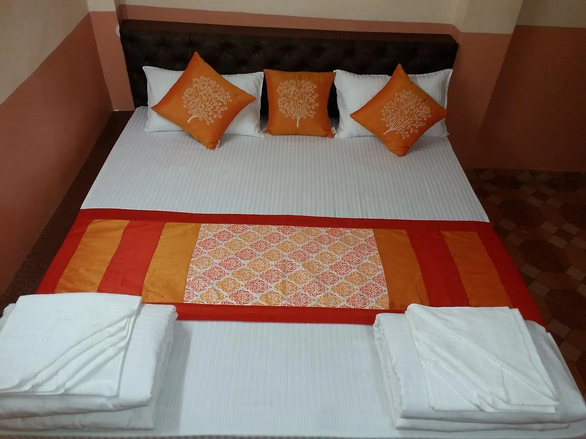 Balaji Atithi Ashray Hotel Varanasi Guest house